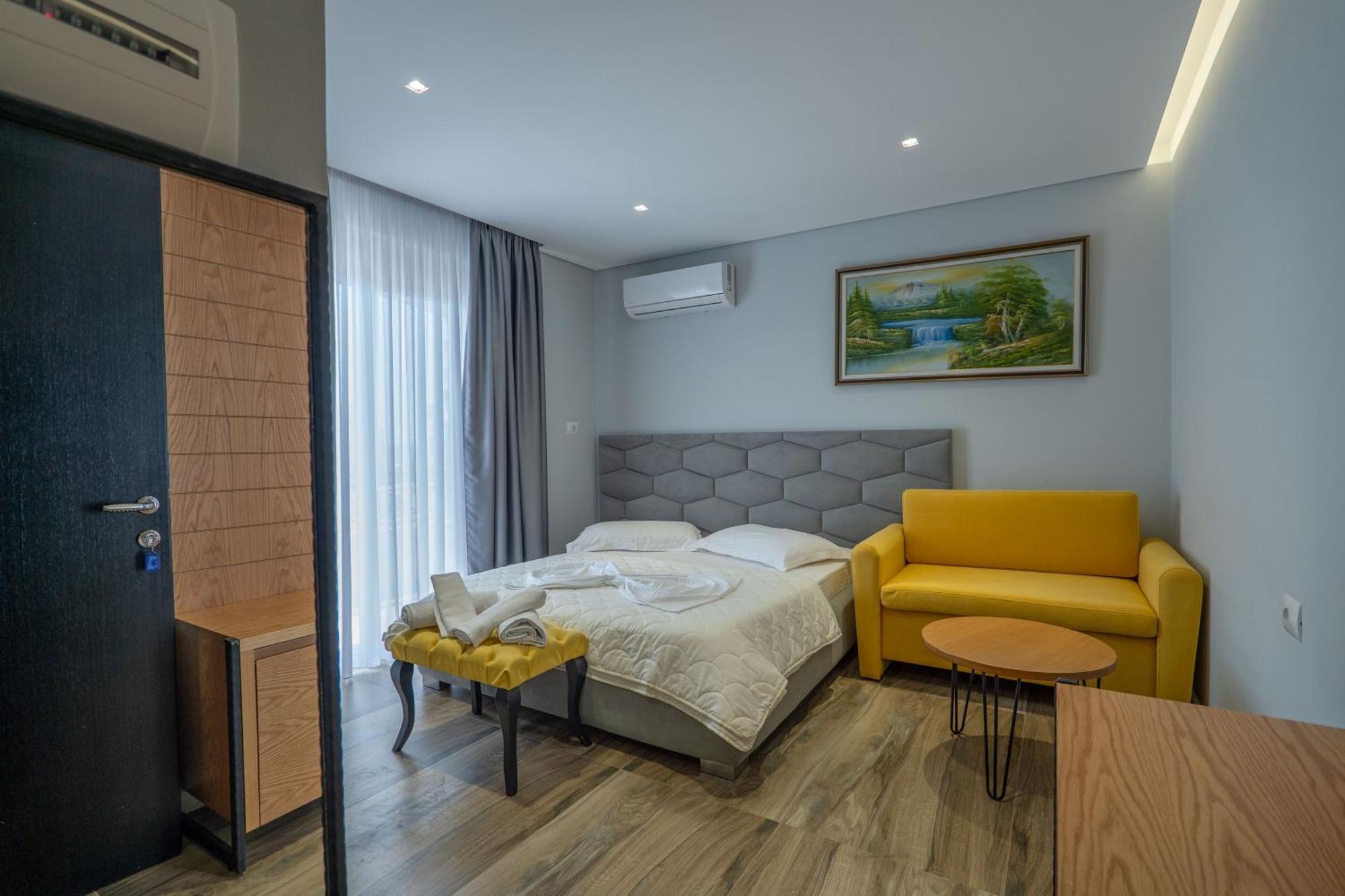 Sunkised Hotel Sarande Exterior photo