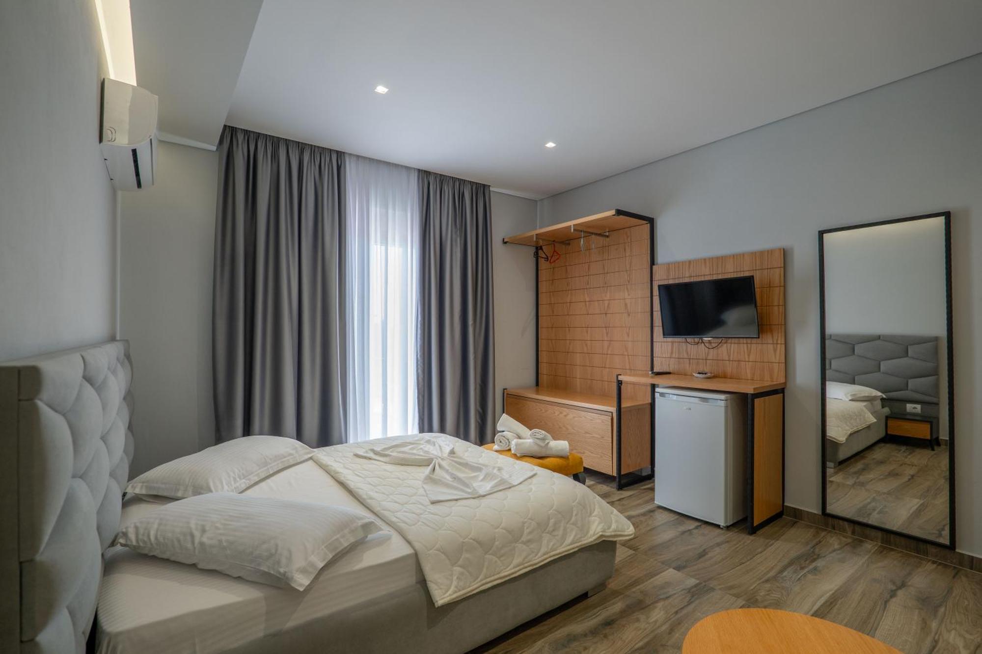 Sunkised Hotel Sarande Exterior photo