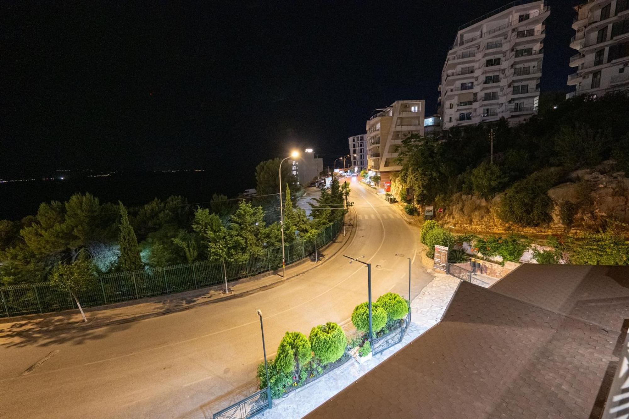 Sunkised Hotel Sarande Exterior photo
