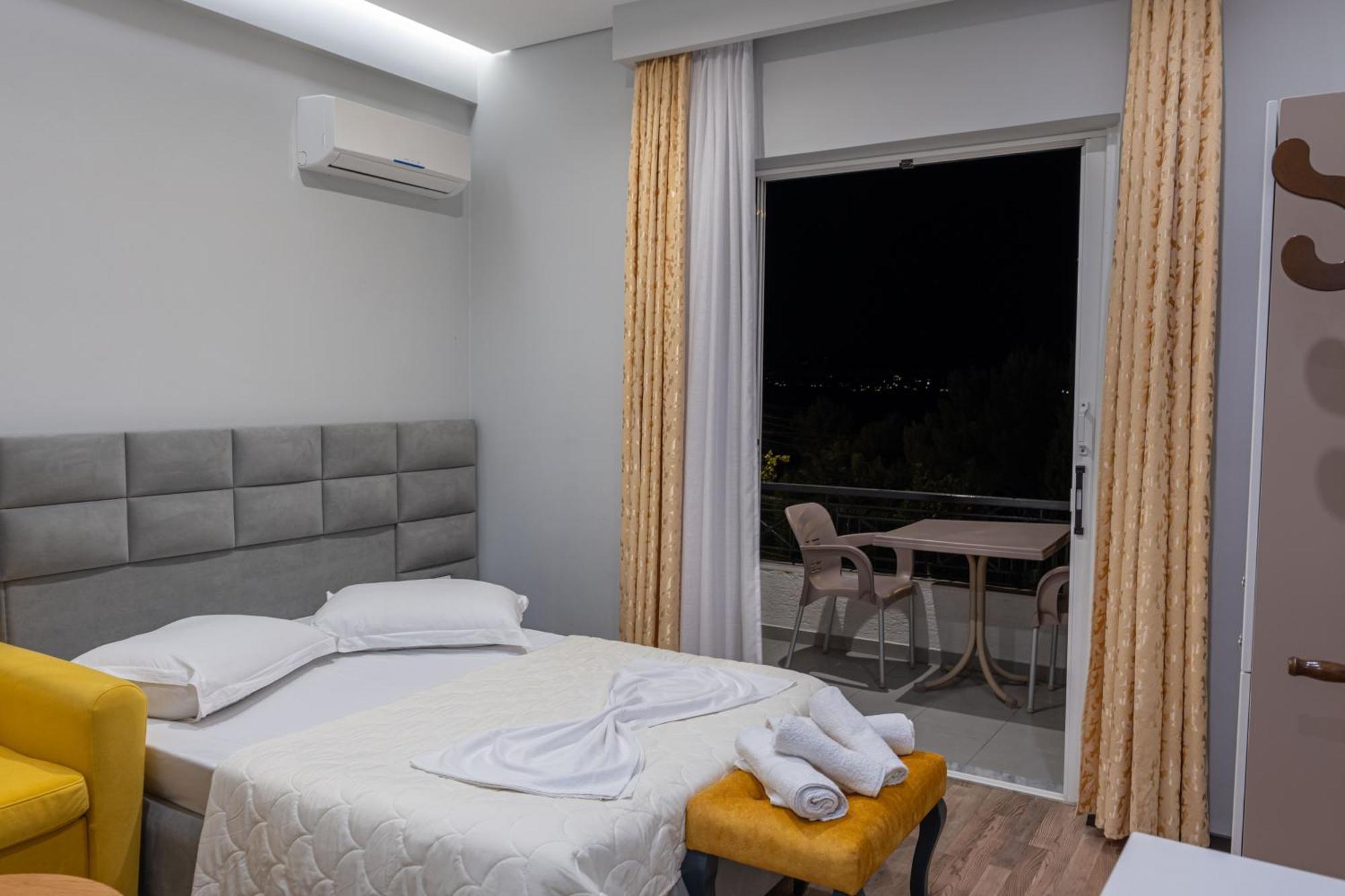 Sunkised Hotel Sarande Exterior photo